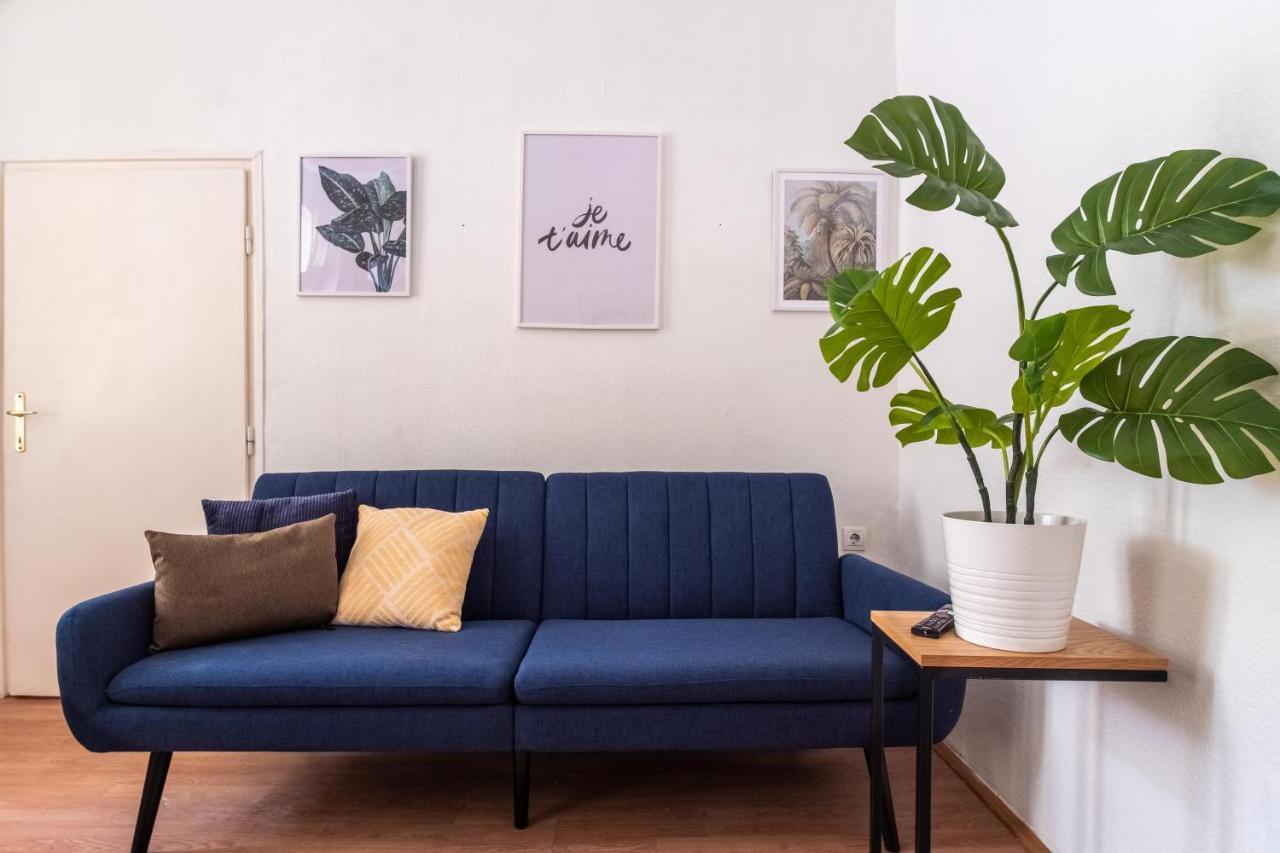 Very Central 1-Br Apt With Patio Apartment Budapest Luaran gambar